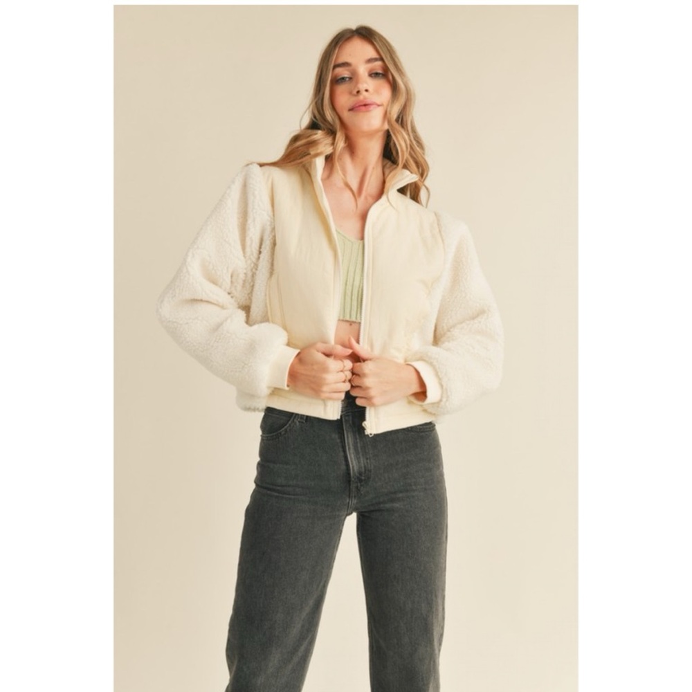Sher-Puff Ecru Zip Up Jacket. NWT